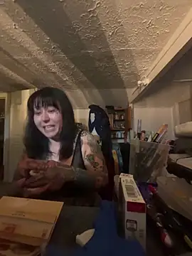 evacheers online show from April 5, 12:23 pm