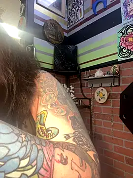 evacheers online show from November 11, 5:02 am