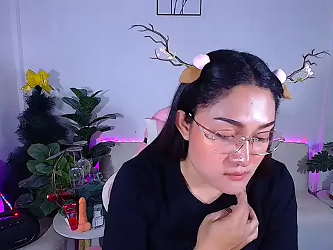 Snapshot of plysaithailand chatting on December 20, 7:44 am plysaithailand online show from December 20, 7:44 am