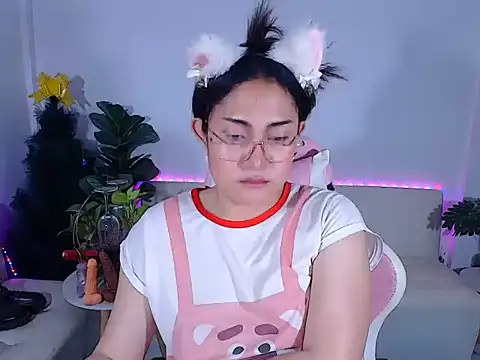 Snapshot of plysaithailand chatting on June 16, 2:22 am plysaithailand online show from June 16, 2:22 am