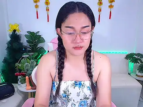 Snapshot of plysaithailand chatting on February 4, 9:32 pm plysaithailand online show from February 4, 9:32 pm