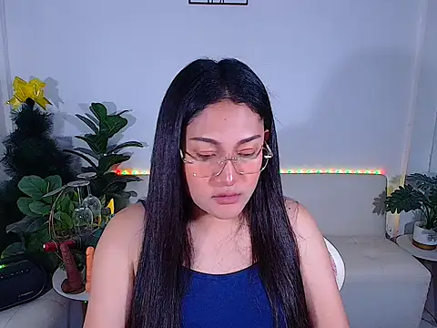 Snapshot of plysaithailand chatting on December 15, 7:58 am plysaithailand online show from December 15, 7:58 am