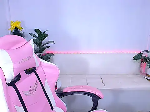 Snapshot of plysaithailand chatting on November 19, 11:54 am plysaithailand online show from November 19, 11:54 am