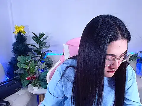 Snapshot of plysaithailand chatting on November 28, 7:52 am plysaithailand online show from November 28, 7:52 am