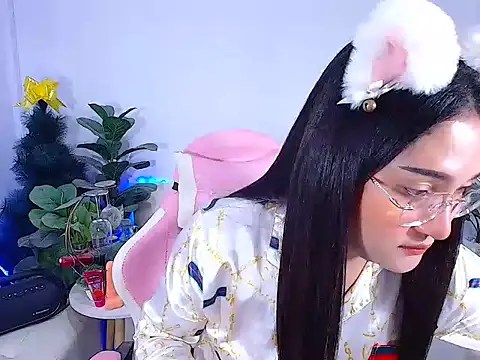 Snapshot of plysaithailand chatting on December 19, 12:03 am plysaithailand online show from December 19, 12:03 am