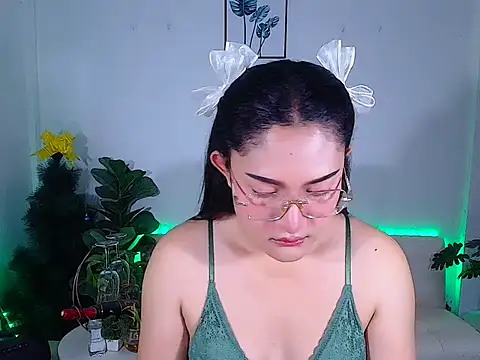 plysaithailand online show from May 20, 3:03 am