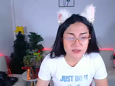 Snapshot of plysaithailand chatting on June 11, 7:49 am plysaithailand online show from June 11, 7:49 am