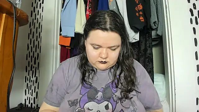 Snapshot of CamilaLynnAdams chatting on March 4, 6:32 am CamilaLynnAdams online show from March 4, 6:32 am