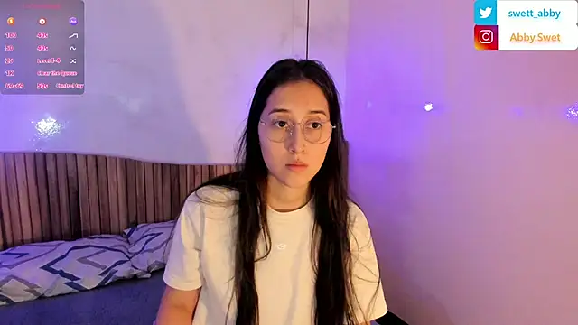 Snapshot of Abby_Sweet1_ chatting on July 19, 6:37 pm Abby Sweet1 online show from July 19, 6:37 pm