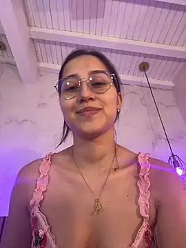 Snapshot of Abby_Sweet1_ chatting on July 8, 12:28 pm Abby Sweet1 online show from July 8, 12:28 pm