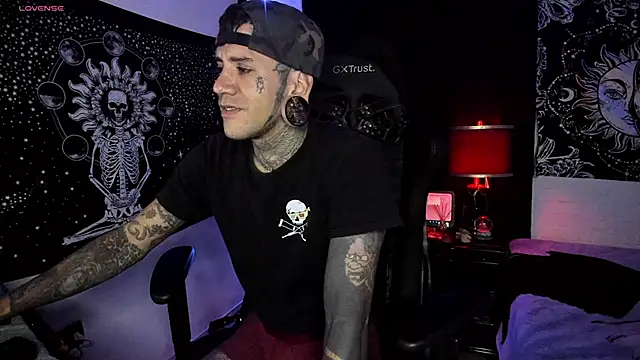 Snapshot of josh__ackerman chatting on March 4, 11:11 pm josh ackerman online show from March 4, 11:11 pm