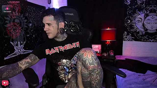 Snapshot of josh__ackerman chatting on March 20, 12:19 am josh ackerman online show from March 20, 12:19 am