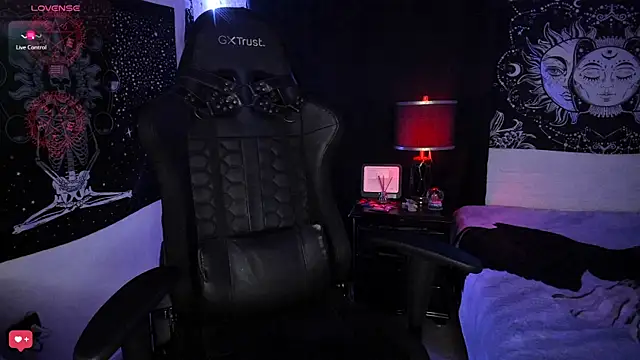 Snapshot of josh__ackerman chatting on March 21, 11:34 pm josh ackerman online show from March 21, 11:34 pm