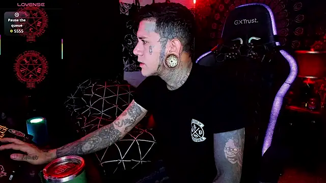 Snapshot of josh__ackerman chatting on October 5, 2:41 pm josh ackerman online show from October 5, 2:41 pm