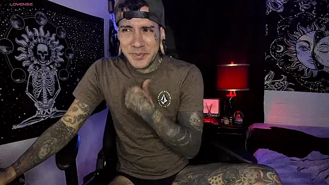 Snapshot of josh__ackerman chatting on March 11, 11:47 pm josh ackerman online show from March 11, 11:47 pm