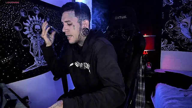 Snapshot of josh__ackerman chatting on March 3, 10:31 pm josh ackerman online show from March 3, 10:31 pm