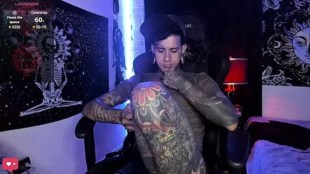 Snapshot of josh__ackerman chatting on March 11, 5:24 am josh ackerman online show from March 11, 5:24 am