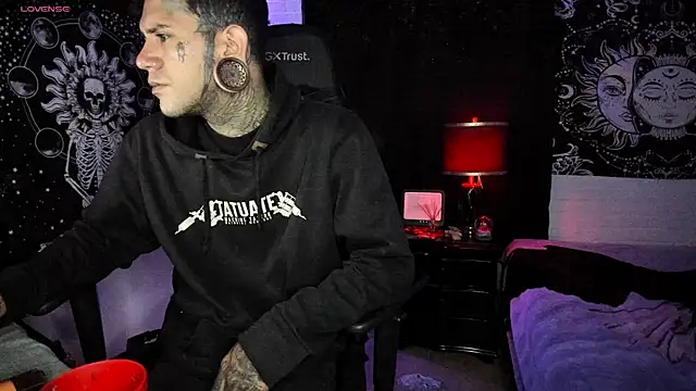 Snapshot of josh__ackerman chatting on March 16, 5:50 pm josh ackerman online show from March 16, 5:50 pm