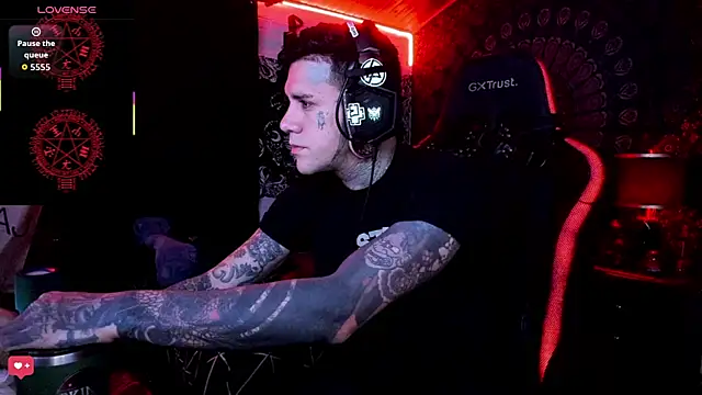 Snapshot of josh__ackerman chatting on September 18, 3:53 am josh ackerman online show from September 18, 3:53 am