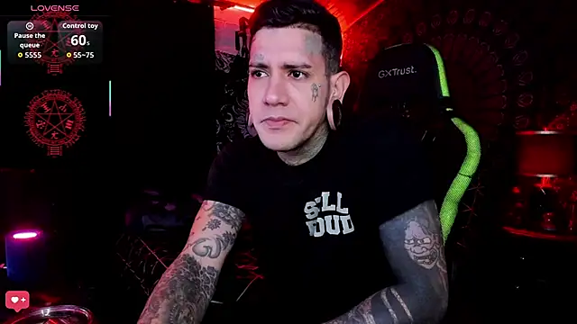 Snapshot of josh__ackerman chatting on September 18, 10:02 pm josh ackerman online show from September 18, 10:02 pm