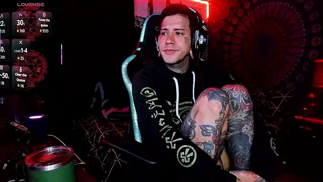 Snapshot of josh__ackerman chatting on October 7, 6:25 am josh ackerman online show from October 7, 6:25 am