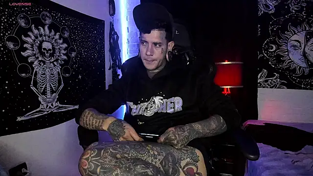 Snapshot of josh__ackerman chatting on March 12, 2:52 am josh ackerman online show from March 12, 2:52 am