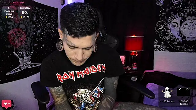 Snapshot of josh__ackerman chatting on March 18, 1:13 am josh ackerman online show from March 18, 1:13 am