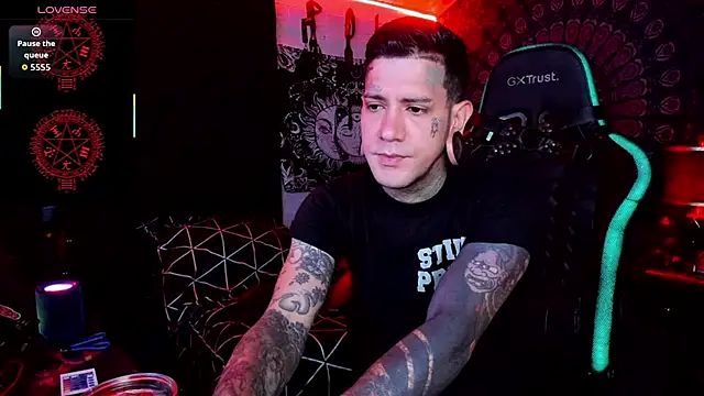 Snapshot of josh__ackerman chatting on September 30, 9:10 pm josh ackerman online show from September 30, 9:10 pm