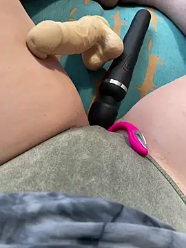 katcclovea online show from March 21, 4:57 am