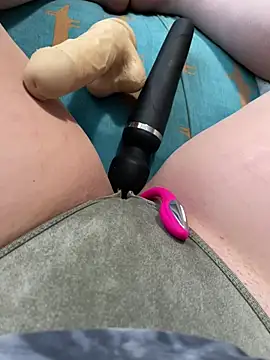 katcclovea online show from March 18, 6:27 am