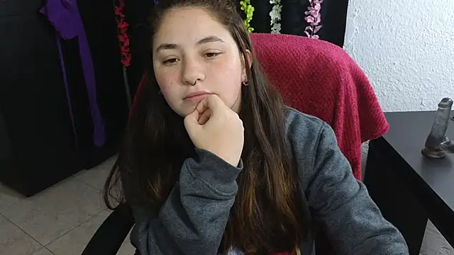 Snapshot of ann_bronw chatting on September 10, 12:53 am ann bronw online show from September 10, 12:53 am