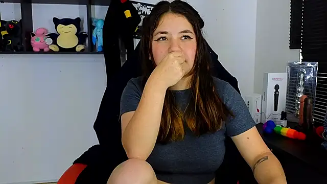 Snapshot of ann_bronw chatting on March 12, 7:25 pm ann bronw online show from March 12, 7:25 pm