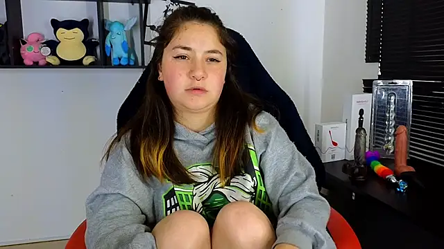 Snapshot of ann_bronw chatting on March 18, 8:16 pm ann bronw online show from March 18, 8:16 pm