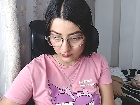 SavannaEvans001 online show from March 12, 12:05 am