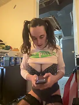 jessixo online show from March 26, 4:00 am