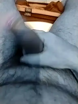 Snapshot of Rajxxxdx4u chatting on February 10, 9:04 pm Rajxxxdx4u online show from February 10, 9:04 pm