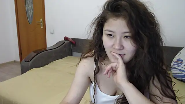 Snapshot of Riz_girl chatting on September 24, 12:22 pm Riz girl online show from September 24, 12:22 pm
