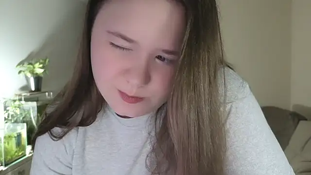 remirann  online show from March 10, 4:00 pm