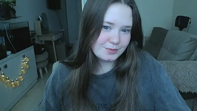 Snapshot of remirann_ chatting on January 6, 10:41 am remirann online show from January 6, 10:41 am