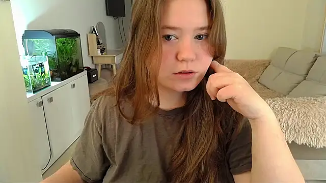 remirann  online show from March 5, 7:27 am