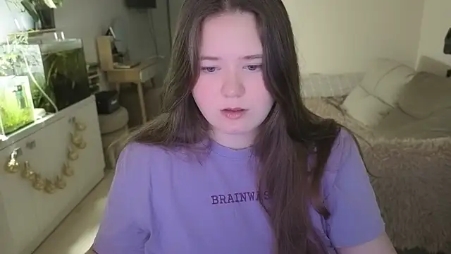 Snapshot of remirann_ chatting on January 18, 2:42 pm remirann online show from January 18, 2:42 pm