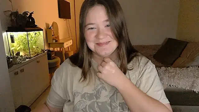 remirann  online show from December 4, 3:48 pm