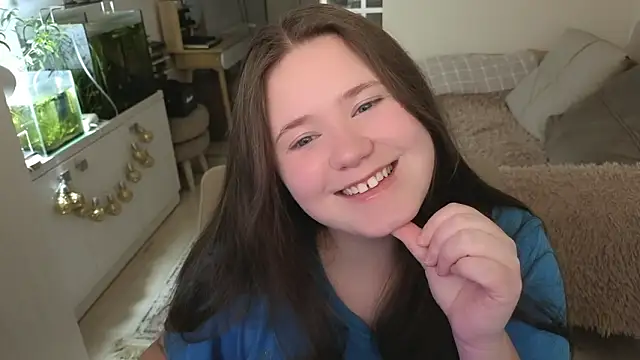 remirann  online show from March 18, 1:46 pm