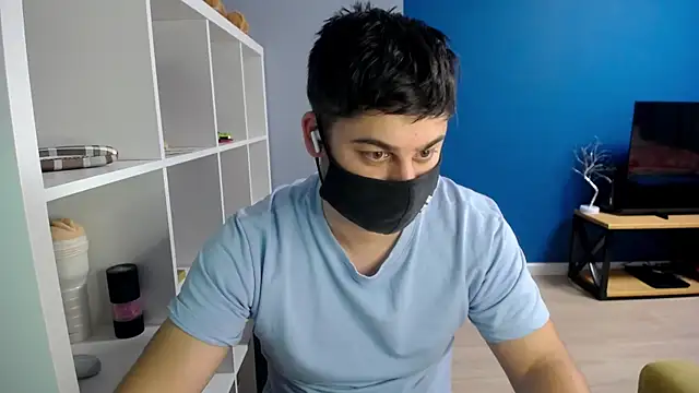 Tomguys online show from March 18, 7:33 pm