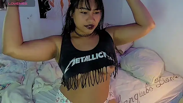 kiarybell   online show from June 2, 1:11 pm