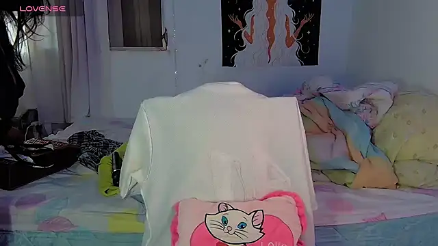 kiarybell   online show from April 11, 8:23 pm