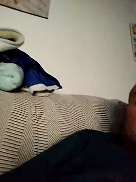 juandi21cm online show from February 7, 11:57 pm