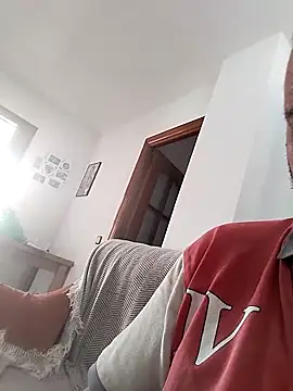 juandi21cm online show from November 18, 3:26 pm