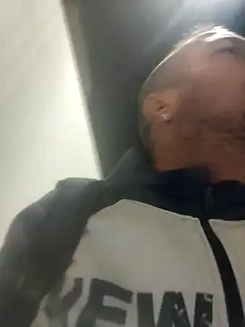 juandi21cm online show from December 22, 5:40 am