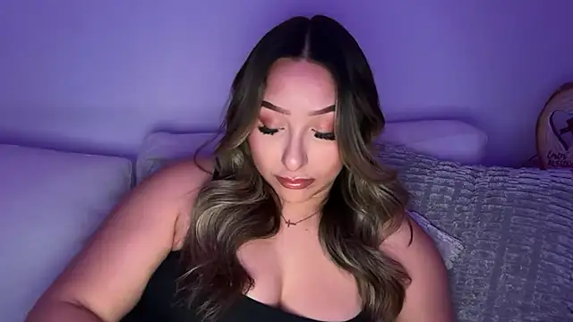 lustfulsmiles online show from April 7, 12:07 pm